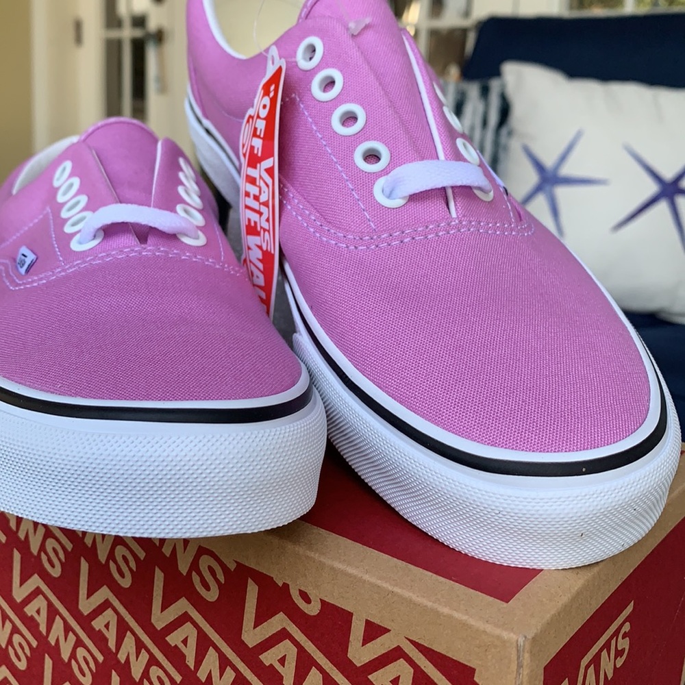 VANS WMNS ERA ORCHID/TRUE WHITE Sneakers - Picture 10 of 16